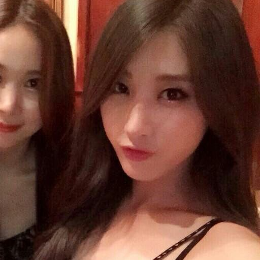 Hyuna gallery image