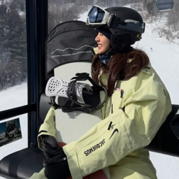 Lalisa gallery image