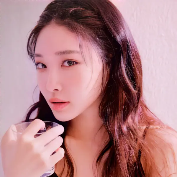 Chungha gallery image