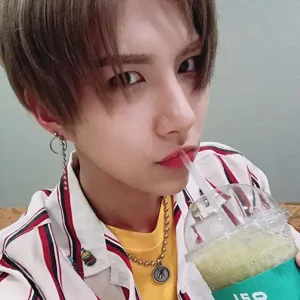 Seyoon gallery image