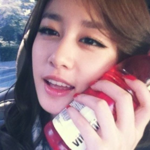Jiyeon gallery image