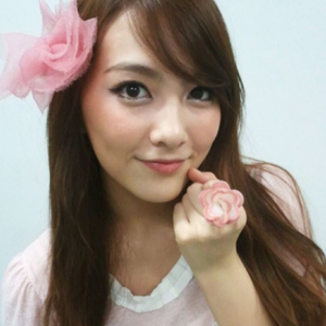 Jiyoung gallery image