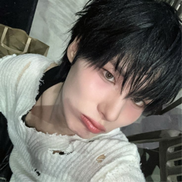 Won Hyuk gallery image