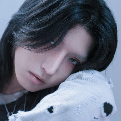 Jun Han gallery image
