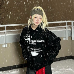 Yeyoung gallery image