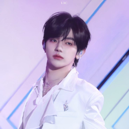 Zhang Hao gallery image