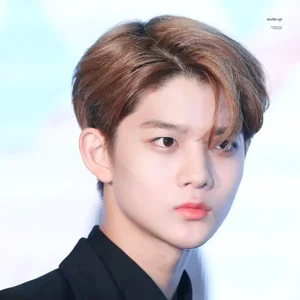 Jinyoung gallery image