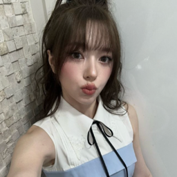 Chanelle Moon gallery image