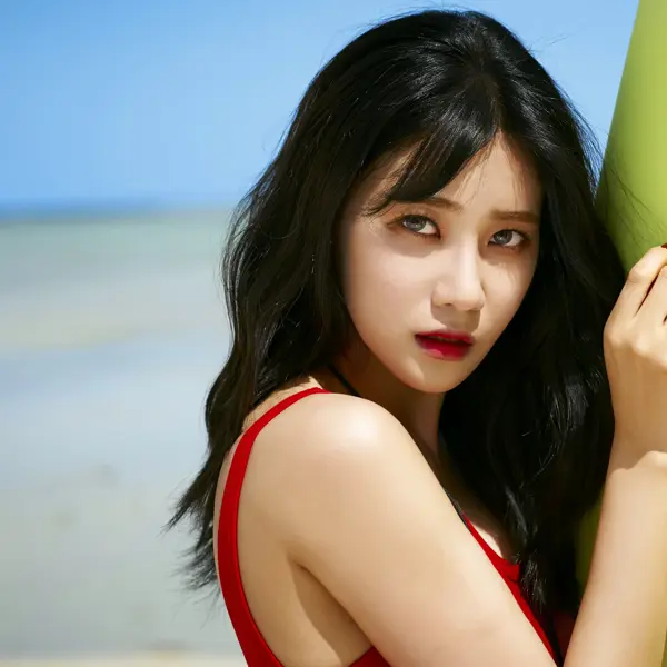 Seo Yuna gallery image