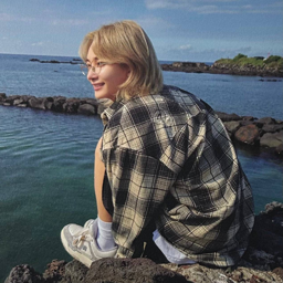 Jeonghan gallery image