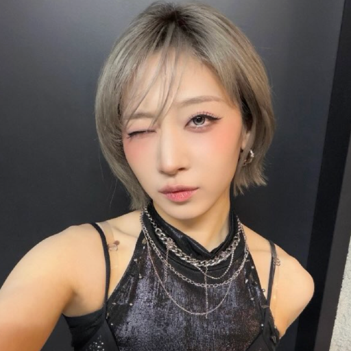 Jisoo gallery image