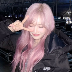 Leeseo gallery image