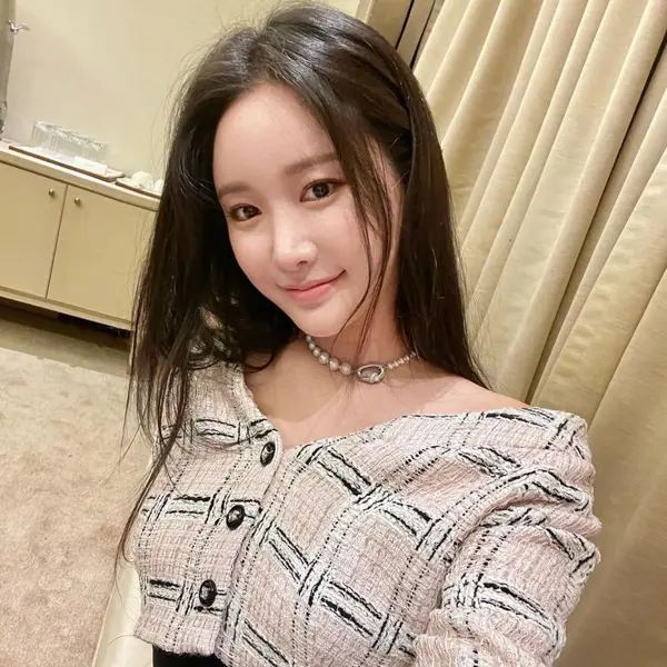 Minyoung gallery image