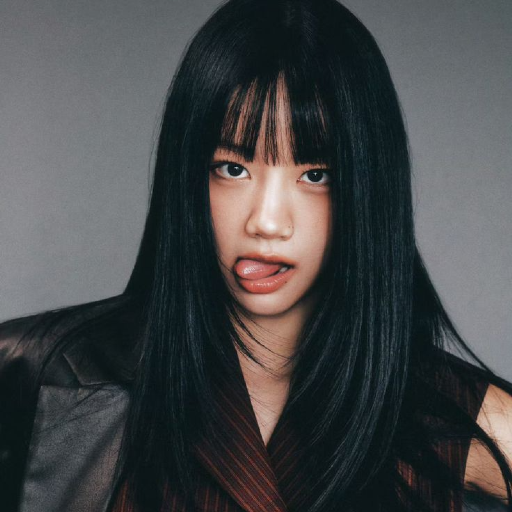 Hyeri gallery image