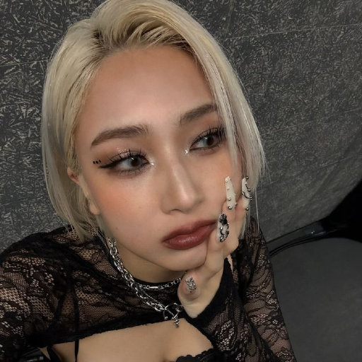 Momoka gallery image