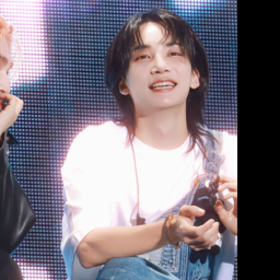 Jeonghan gallery image