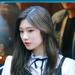 Chaeyeon gallery image