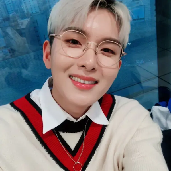 Ryeowook gallery image