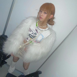 Haerin gallery image