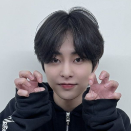 Xiumin gallery image