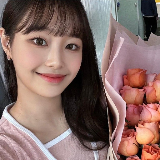 Chuu gallery image