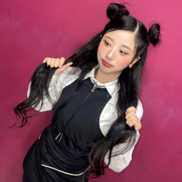 Chloe Young gallery image