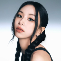 Chaeyoung gallery image