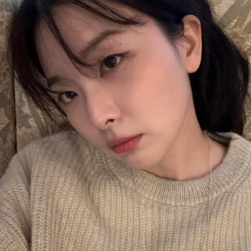 Seulgi gallery image