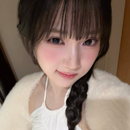 Yoon SeoYeon gallery image