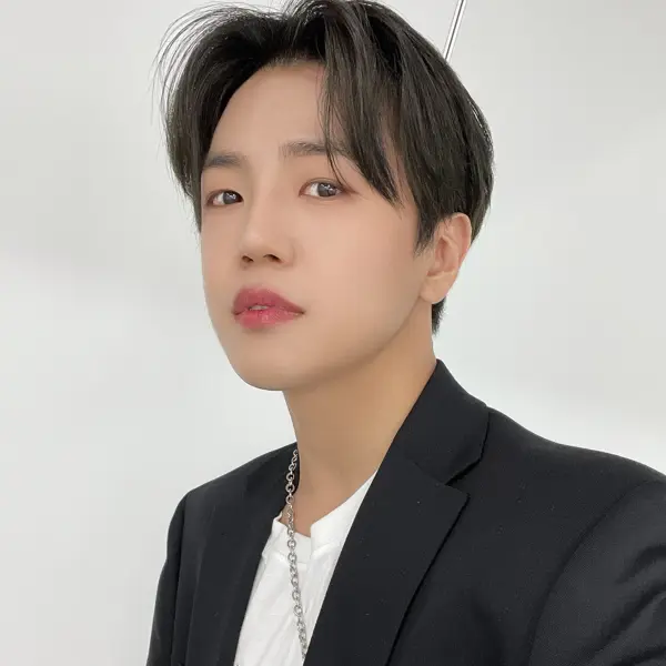 Lee Donghunのギャラリー画像