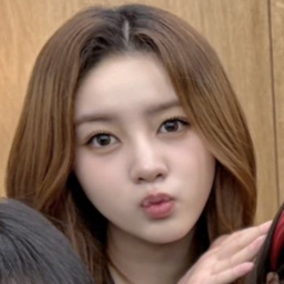 Elisia gallery image