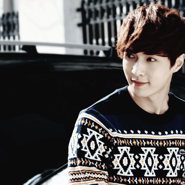Lay Zhang gallery image