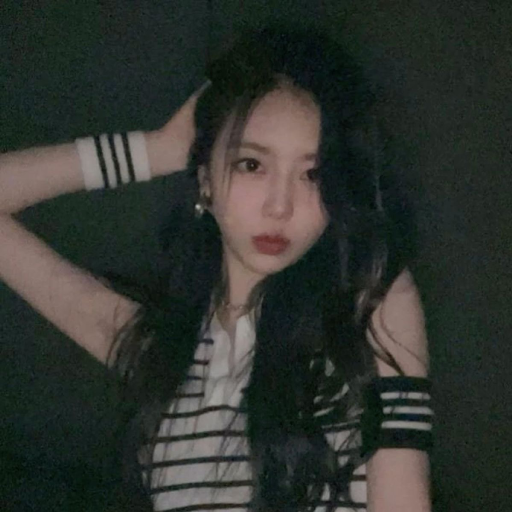 YunSeo gallery image