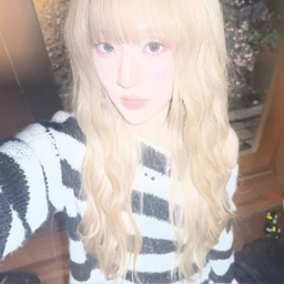 Yoon SeoYeon gallery image