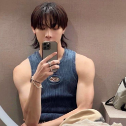 Nicholas gallery image