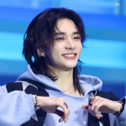 Hyunjin gallery image