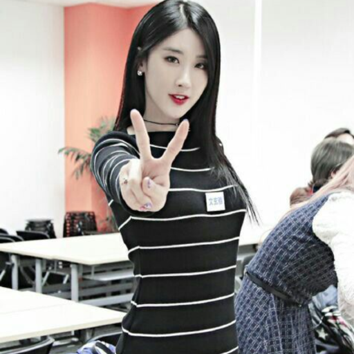 Hyuna gallery image