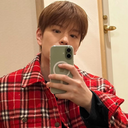 Seungmin gallery image