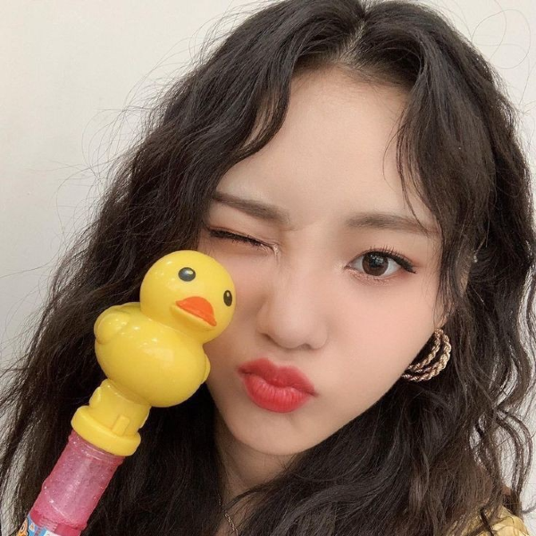 Jinsoul gallery image