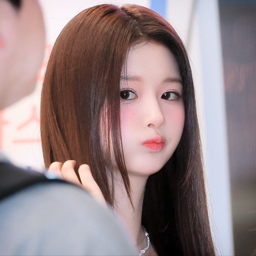 Sullyoon gallery image