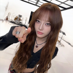 Moon Sua gallery image