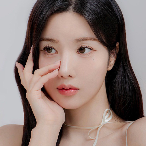 Eunbi gallery image