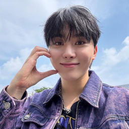 Seungkwan gallery image