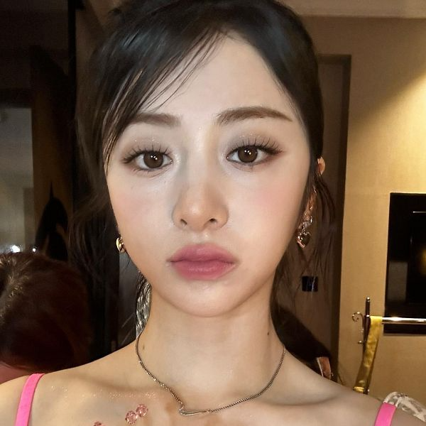Huh Yunjin