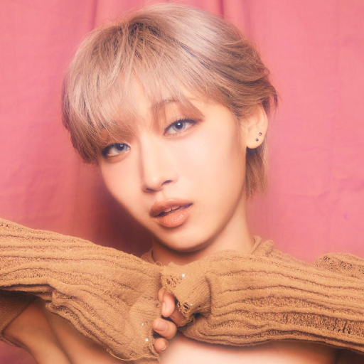 Jisoo gallery image