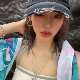 Hyunbin gallery image