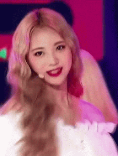 Jinsoul gif