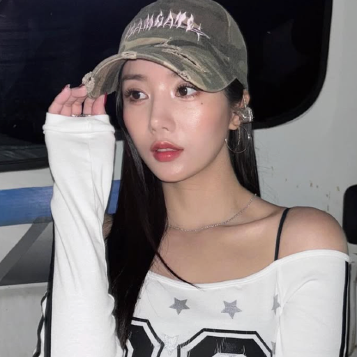 Eunbi gallery image