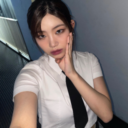 Hyunbin gallery image