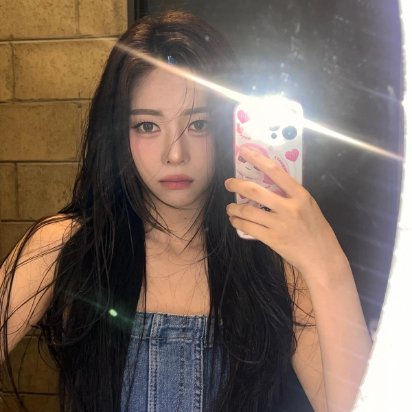 DaHyun gallery image